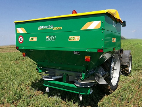 Двухдисковый разбрасыватель минеральных удобрений FERTI-2